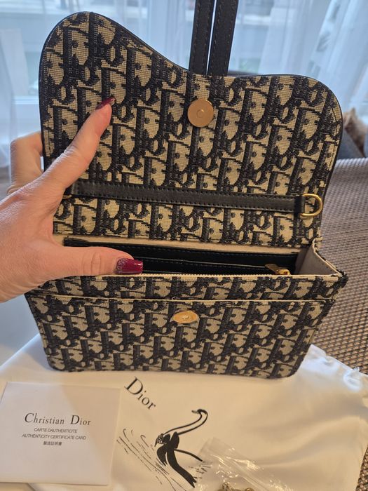 Налична Dior топ качество