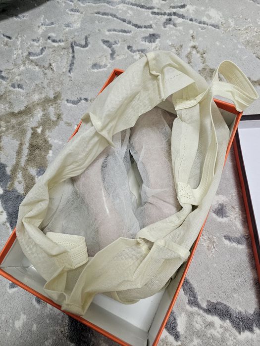 Туфли бежевые на шпильке