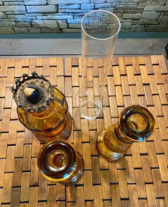 #0005# Комплект: Керосинова лампа и 2 свещника. Франция. Винтидж.