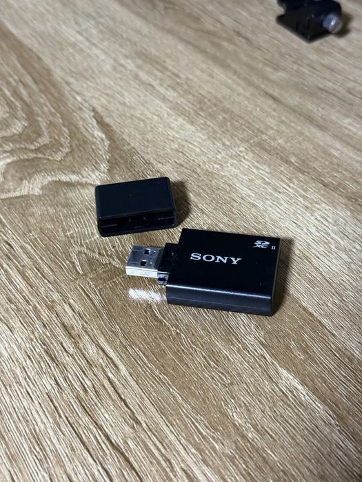 Canon EOS R6 body - 36k cadre - Stare impecabila - accesorii extra