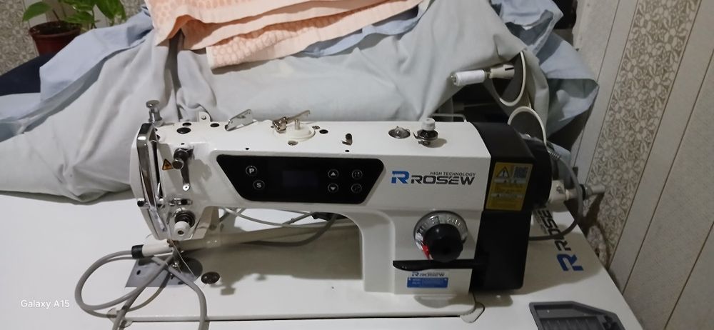 Tikuv mashina va averlo holati yengi