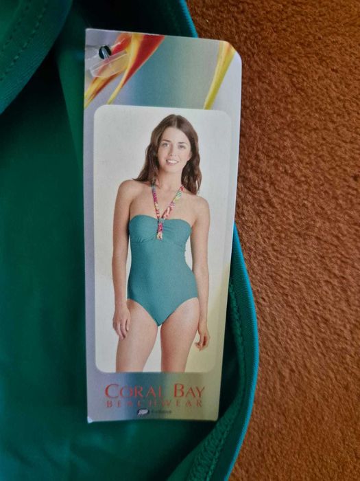 Costum de baie intreg! cu pareo asortat! Nou, cu etichetă!