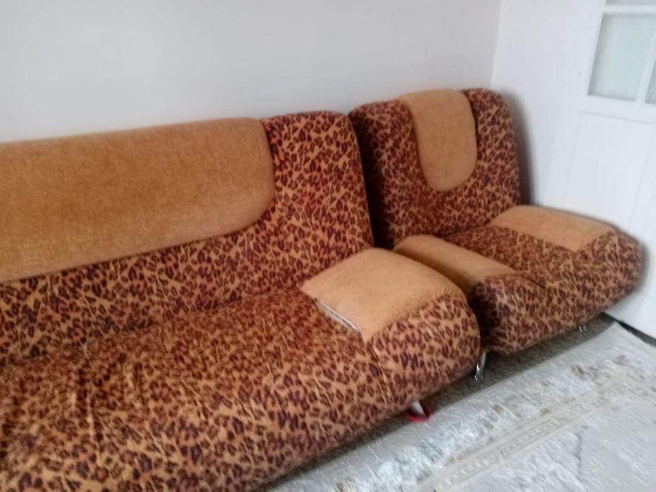 Диван и 2 кресла