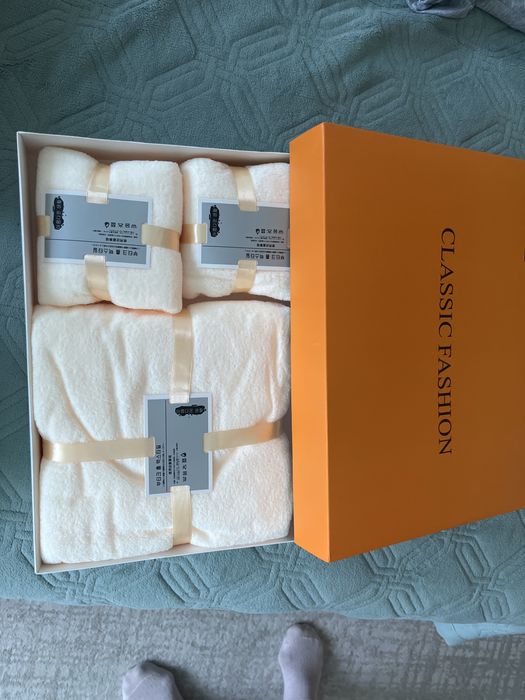 Продаются полотенце новые