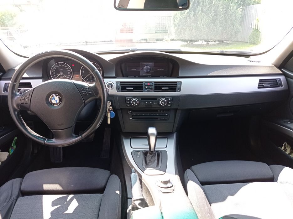 Vând BMW 320d e90