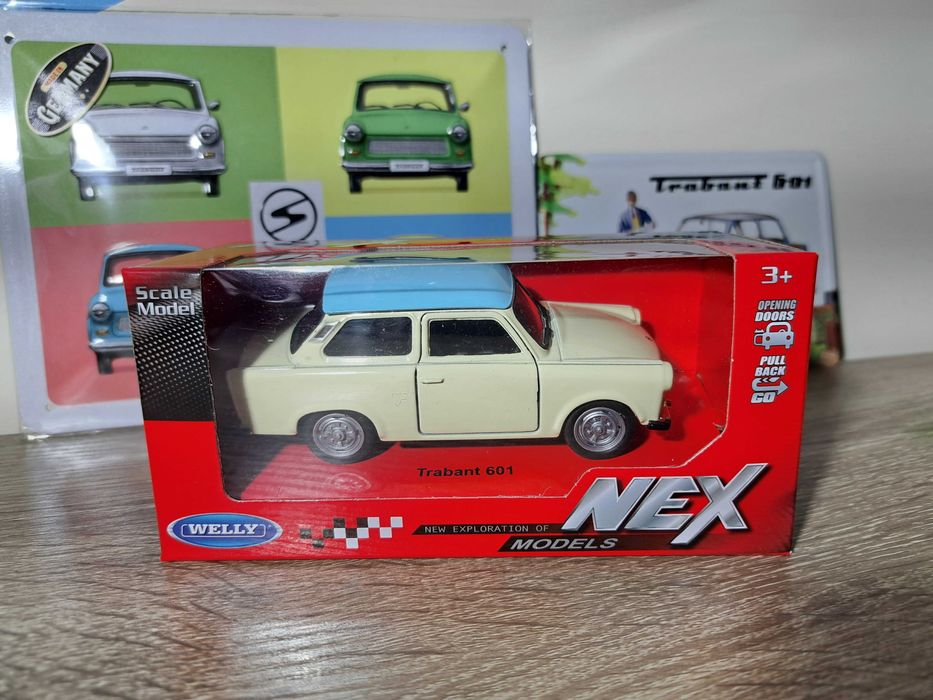1:32 Trabant 601 - с рег. номер по избор - за колекция и подарък