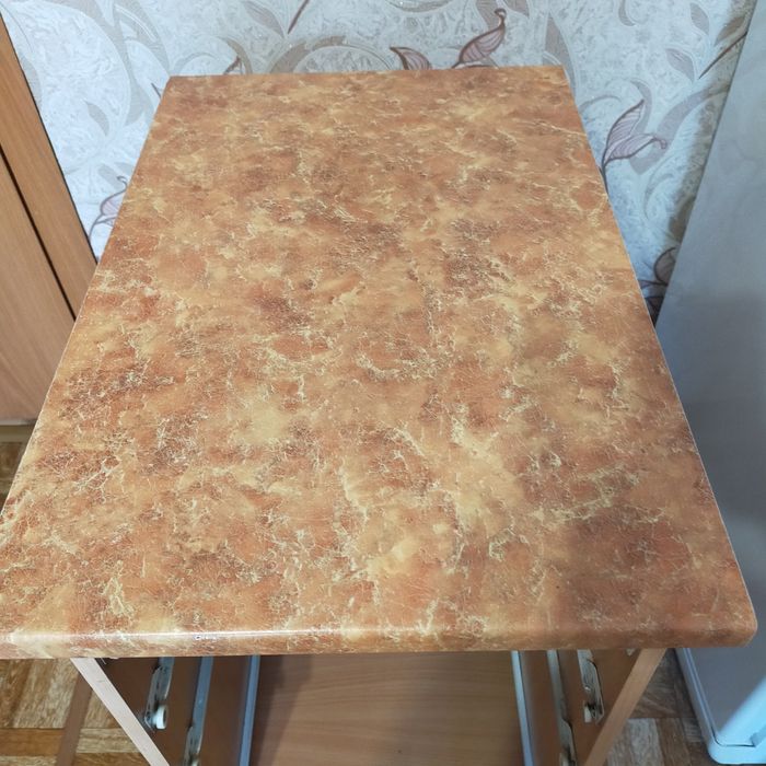 Кухонная тумбочка с ящиками
