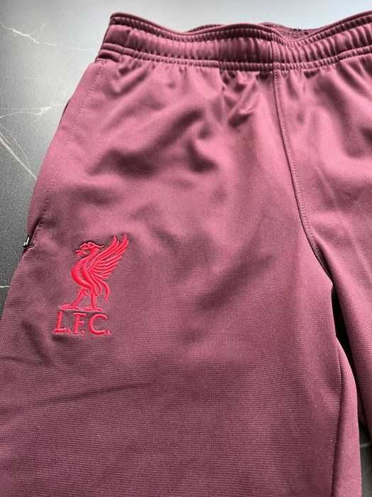 Детски спортен екип (анцуг) NIKE DRI-FIT L.F.C. Liverpool - размер M 137-147 см