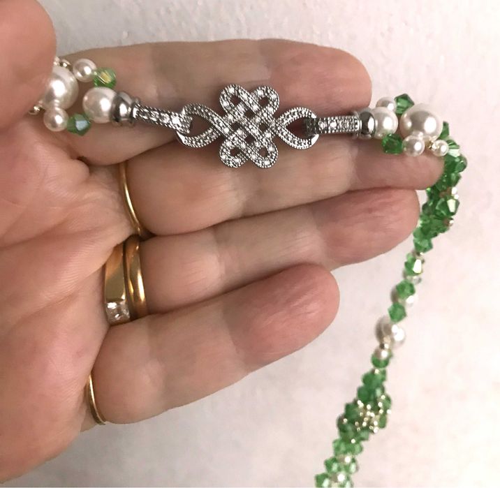 Colier si cercei handmade cu perle,cristale verzi,argint si amazonit