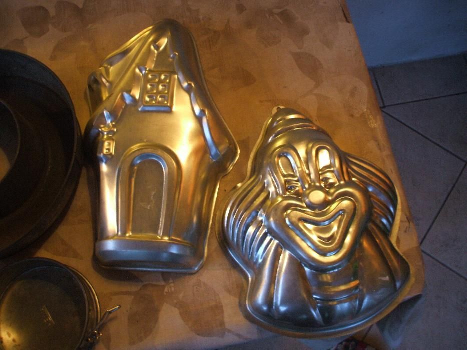 6 forme pentru torturi si prajituri(dimensiuni mari)