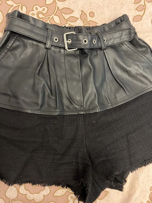 Pantaloni scurti piele Bershka