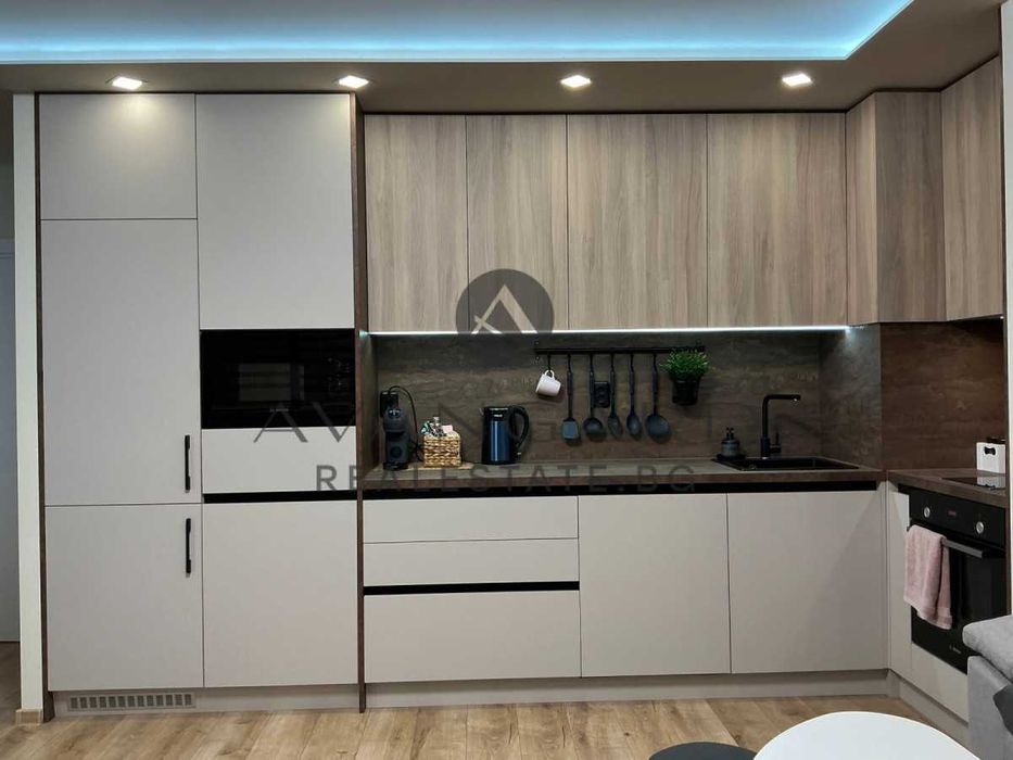 Продава се Двустаен апартамент в Пловдив, Център - 66 кв.м за 2968 €/кв.м - Снимка #4