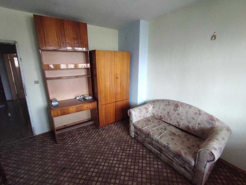 Дава се под наем Тристаен апартамент в Варна, Окръжна болница - 110 кв.м за 306 € - Снимка #3