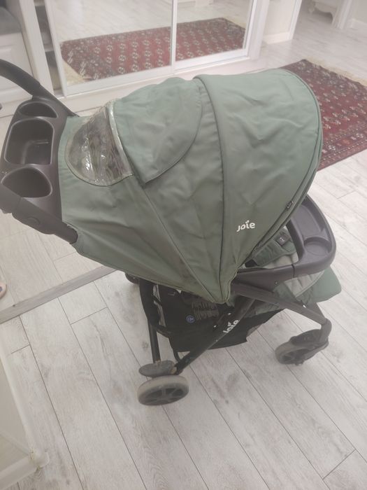 Продам коляску фирмы Joie