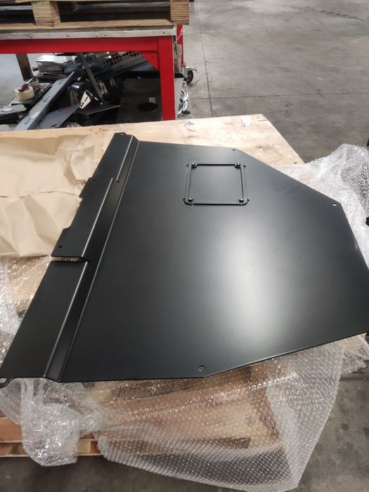 Метална Кора катер