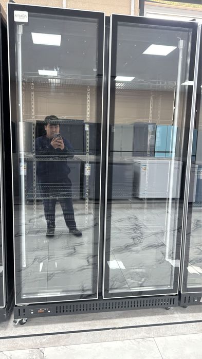Витринный холодильник