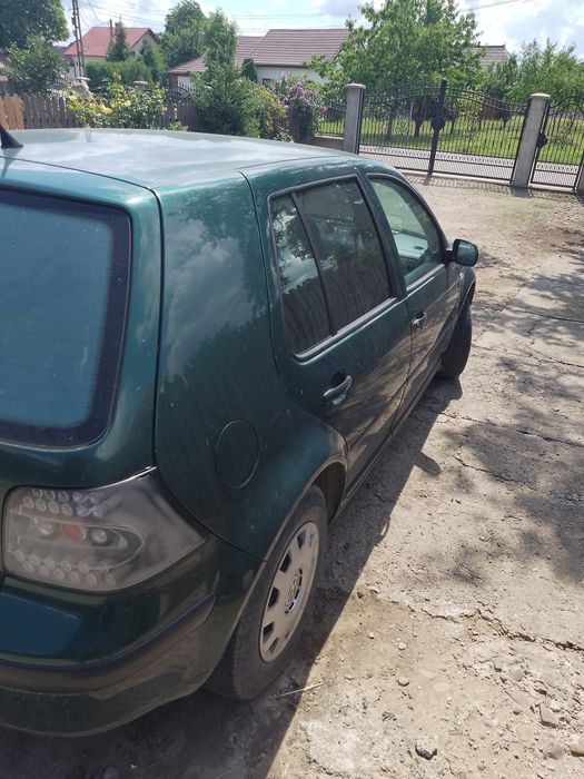 Vând golf 4 1,4 benzina