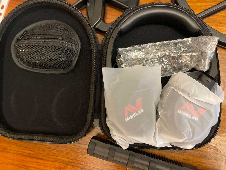 Металотърсач Minelab Equinox 900  С Гаранция