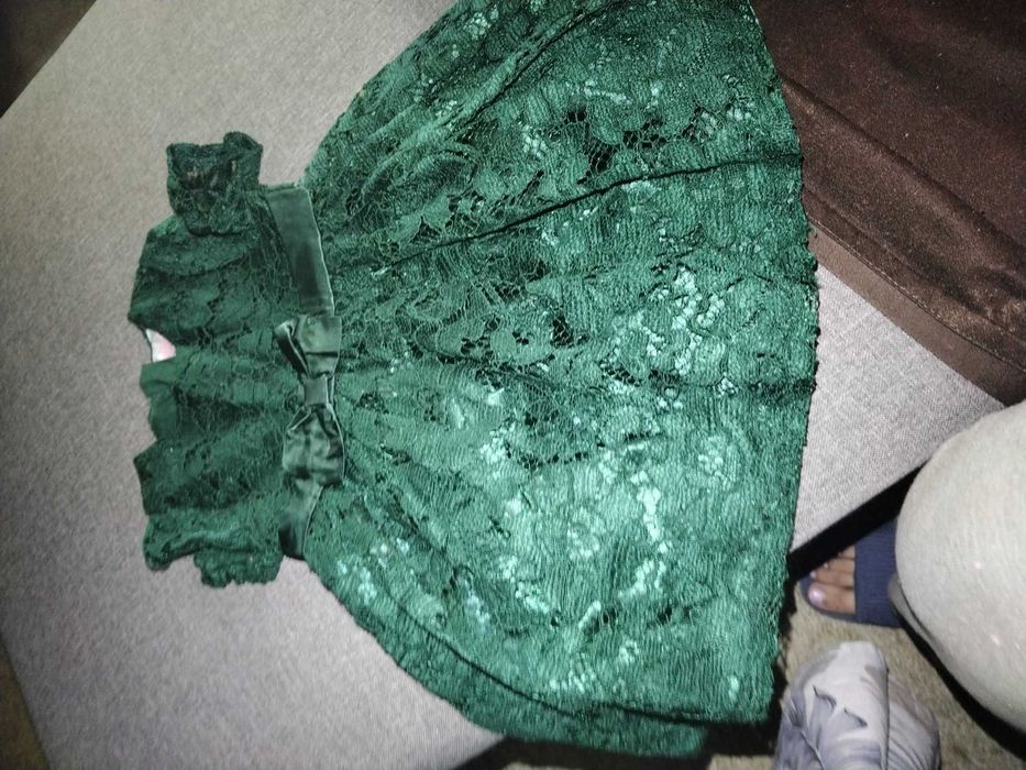 Детски коледни рокли.