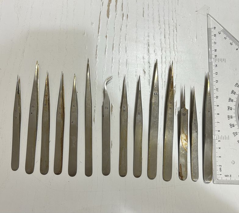 Vand pensete elvetiene ceasornicarie la pretul de 75 ron/pensetea