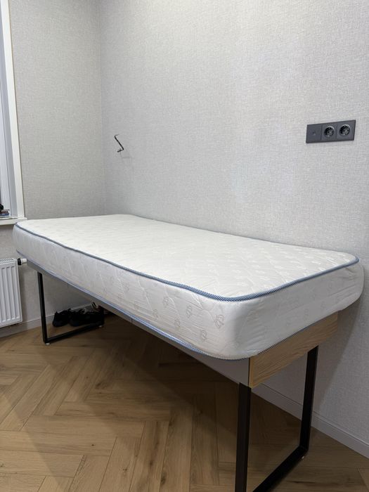 Матрас    90*200