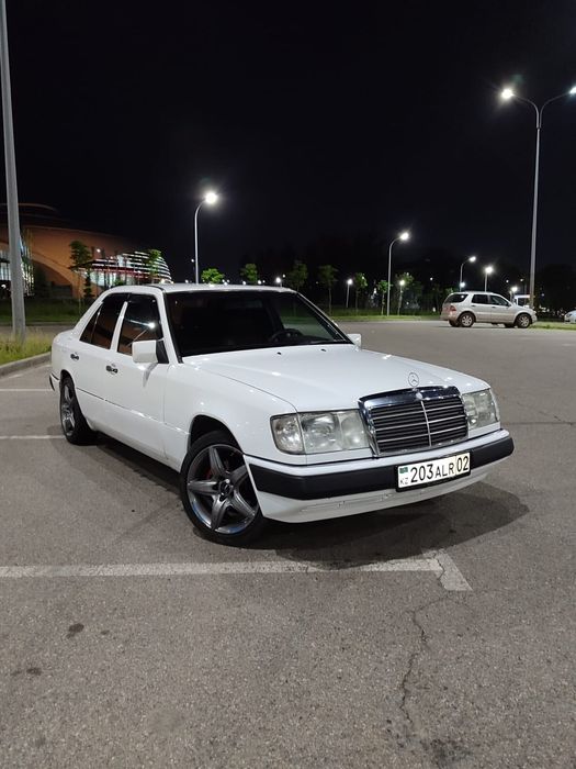 Продам Мерседес 124