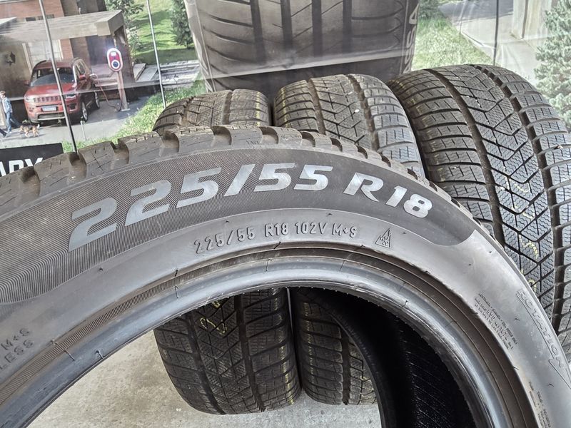 225/55/18 PIRELLI 4бр