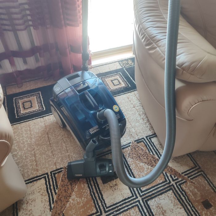 Продам моющий пылесос