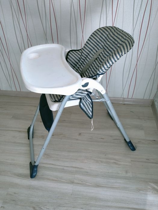 Детский столик Joie