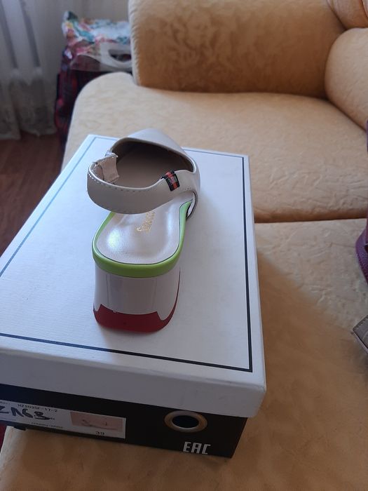 Туфли  босоножки