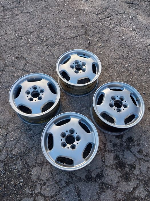 Диски R15 оригинал. На Мерседес. Разболтовка 5×112.