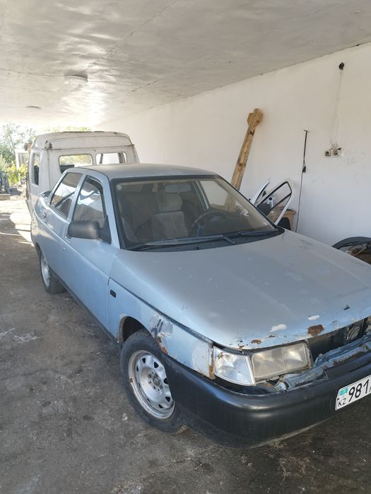 Продам ваз 2110 на запчасти
