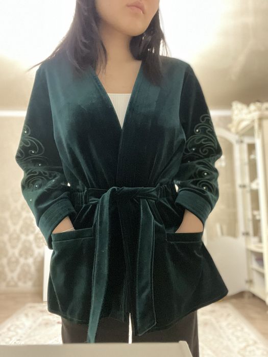 Камзол зеленый национальный