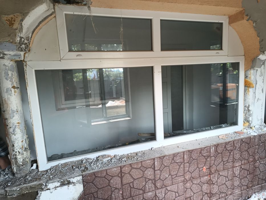 Uși și geamuri termopan de vânzare