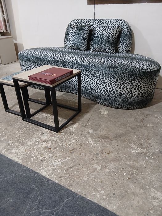 Диван тигровый с закруглённый