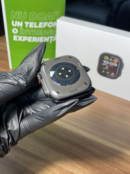 Apple Watch Ultra 2 / 49 mm / GPS / Black Titanium |