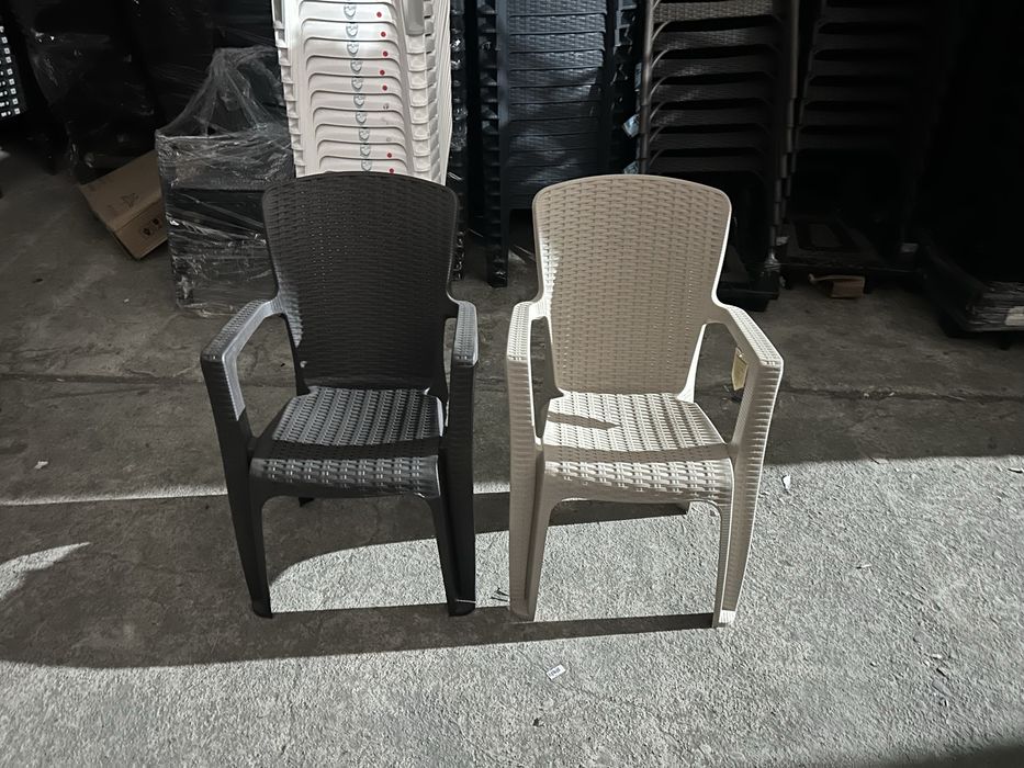 пластмасови столове различни модели !!!