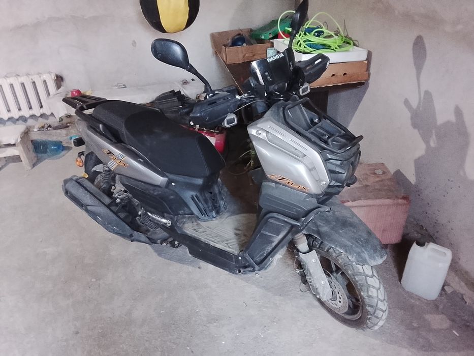 Скутер WANGYA 10s