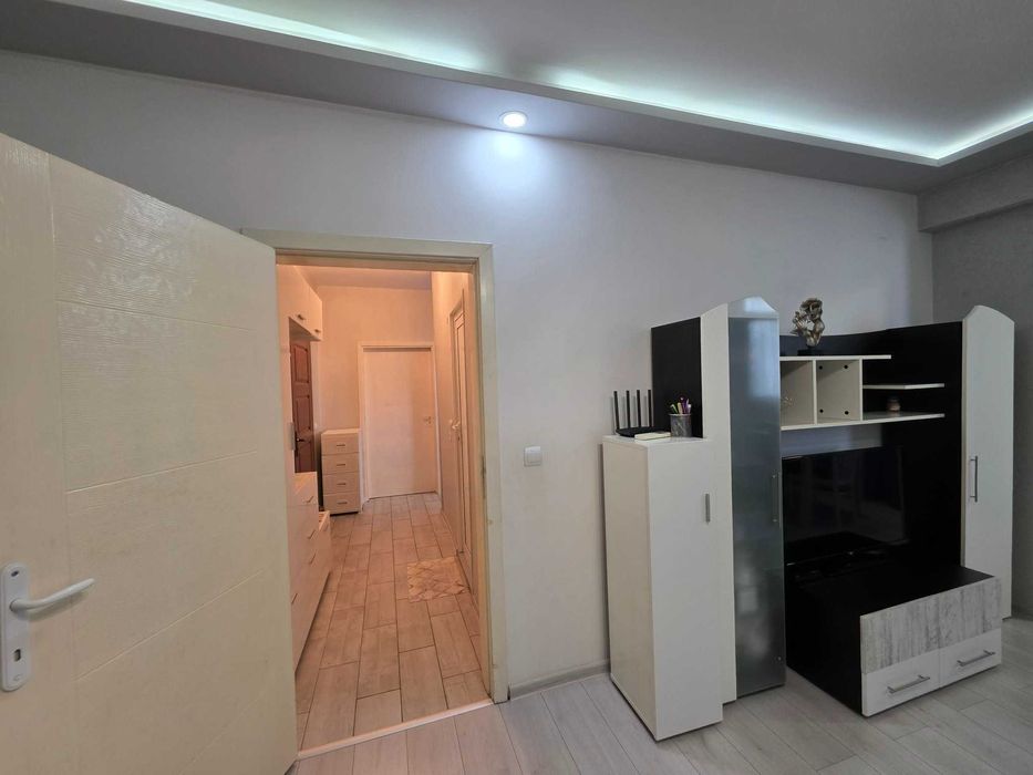 Продава се Двустаен апартамент в Шумен, Добруджански - 65 кв.м за 1177 €/кв.м - Снимка #12