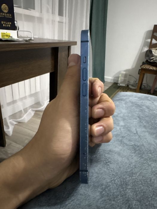 продам 13 айфон 128 Гб