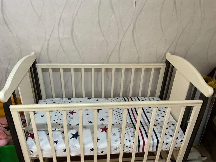 Детская кроватка