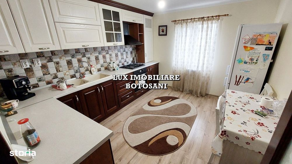 Apartament 3 camere, Stejari