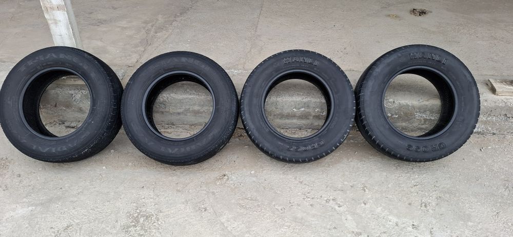 Комплект летних шин 225/70/16 б/у