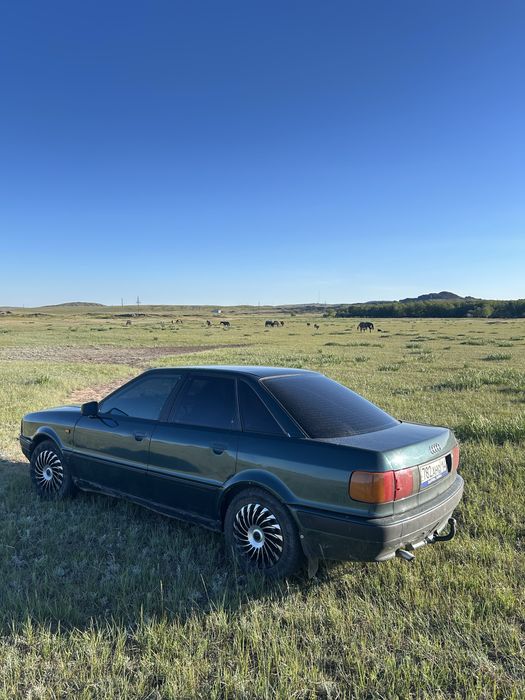 Ауди б4.