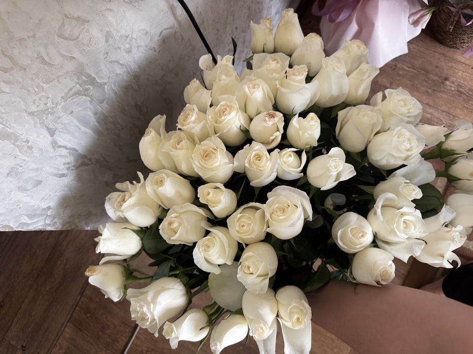 цветы сегодня подарили