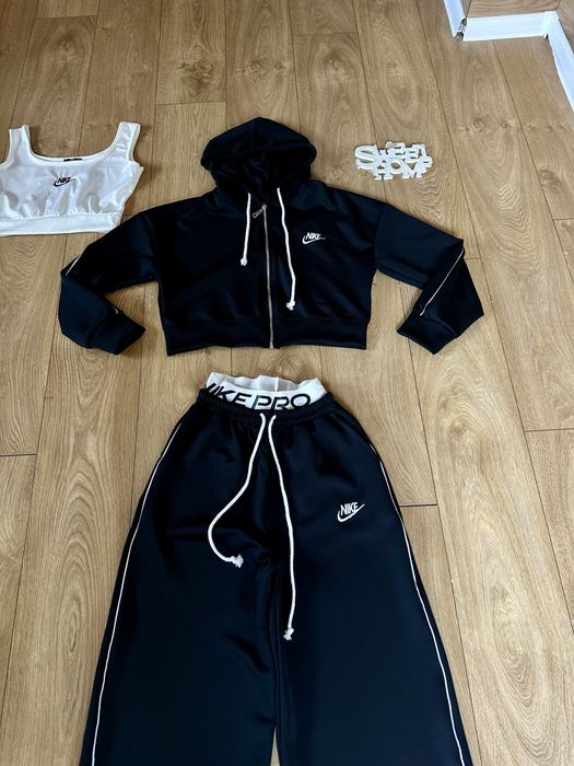 Разкошен ежедневен суперудобен сет 3 части Nke