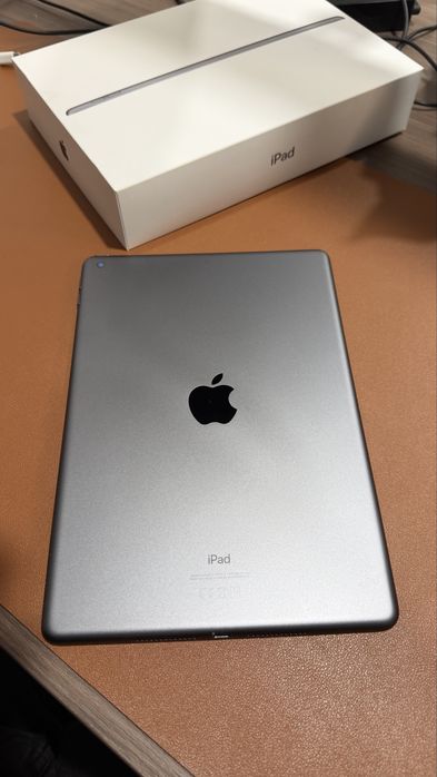 Продам Ipad 8 32gb