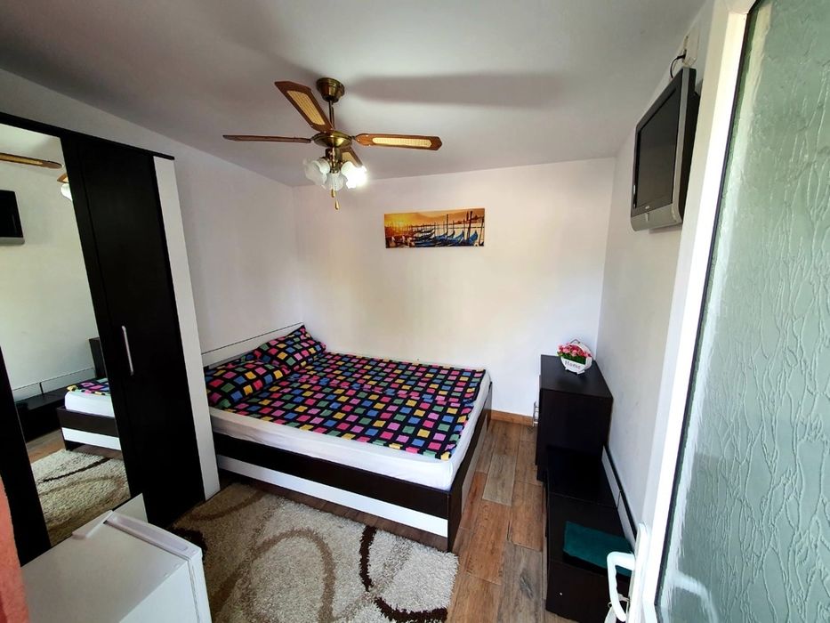 Cazare ieftin Costinesti Casa Lupu centru LANGA PLAJA!!!