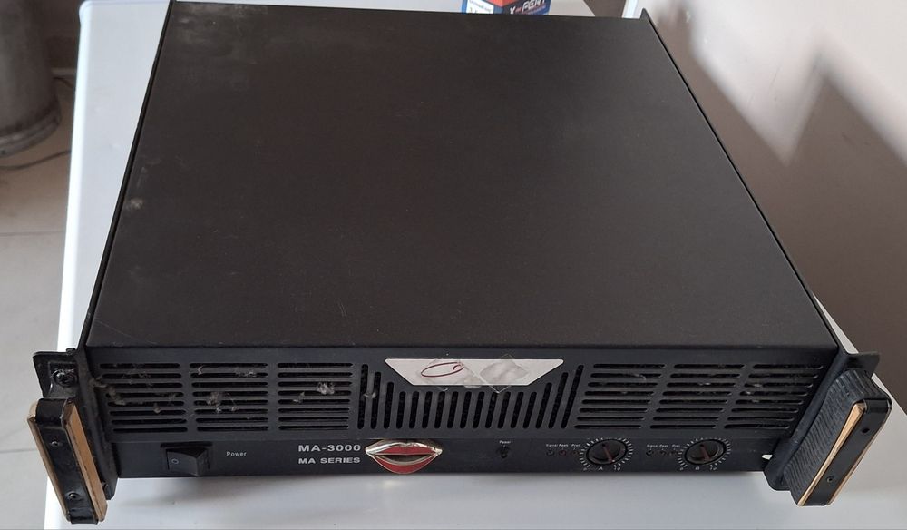 Музыкальная Аппаратура комплект.