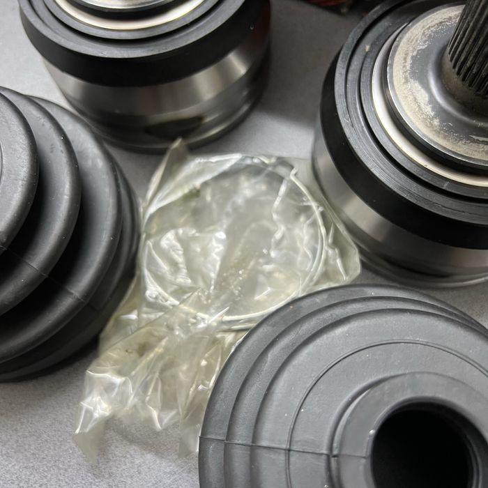 Новые гранаты Volkswagen Transporter Multivan